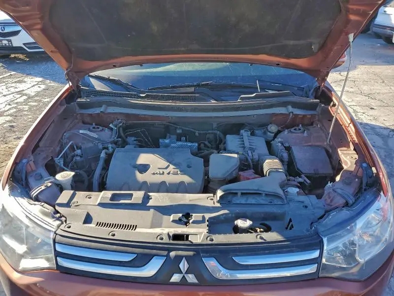 2014 MITSUBISHI OUTLANDER SE  