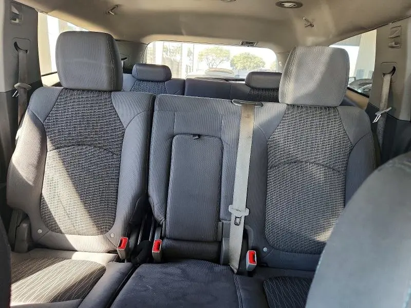 2013 CHEVROLET TRAVERSE LS  