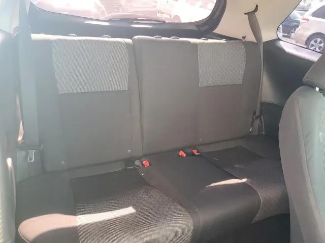 2015 TOYOTA YARIS BASE  