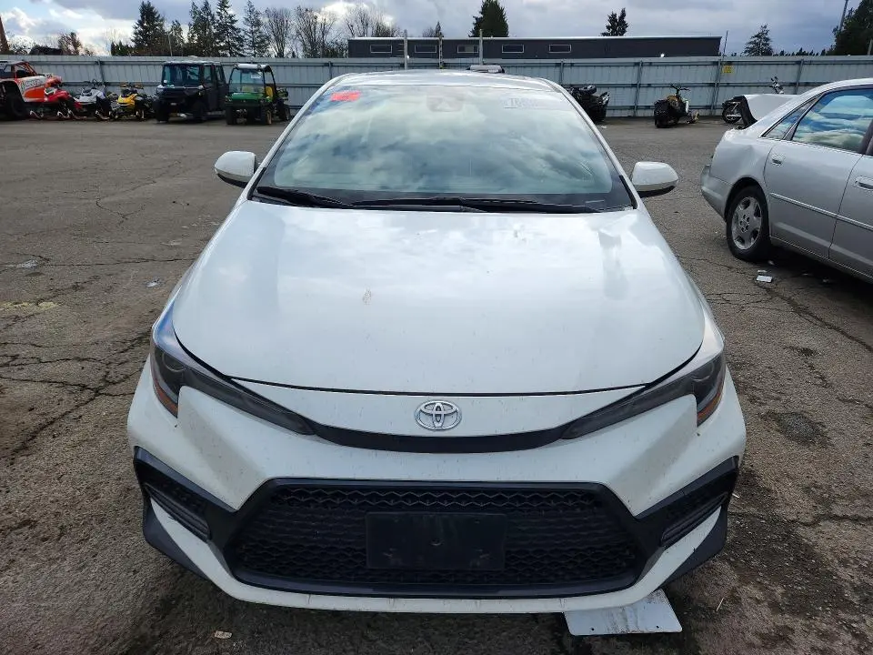 2020 TOYOTA COROLLA SE  