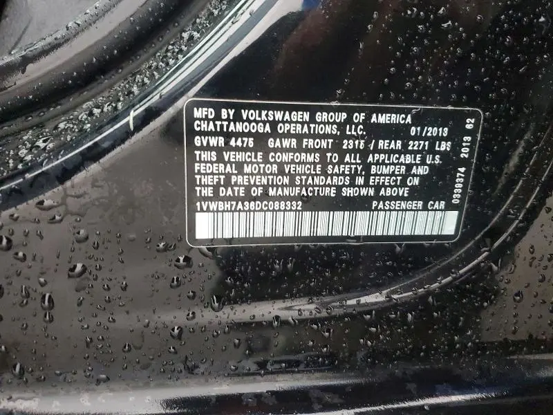 2013 VOLKSWAGEN PASSAT SE  