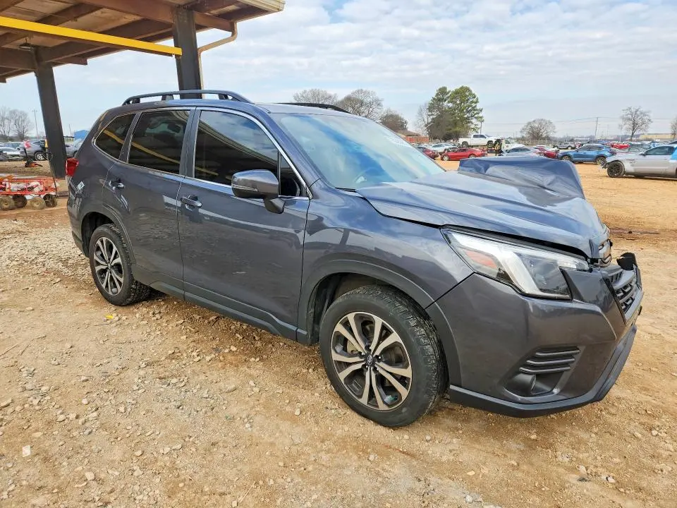 2022 SUBARU FORESTER LIMITED  
