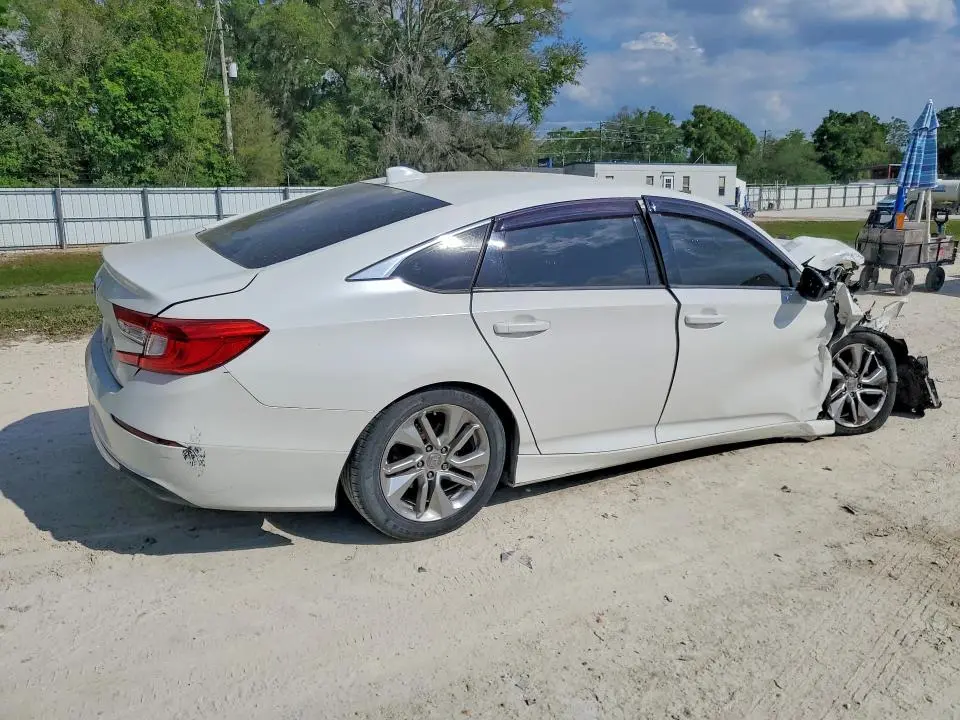 2018 HONDA ACCORD LX  