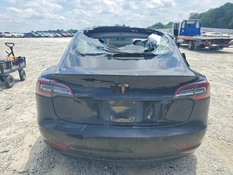 2018 TESLA MODEL 3   