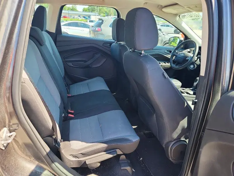 2017 FORD ESCAPE S  