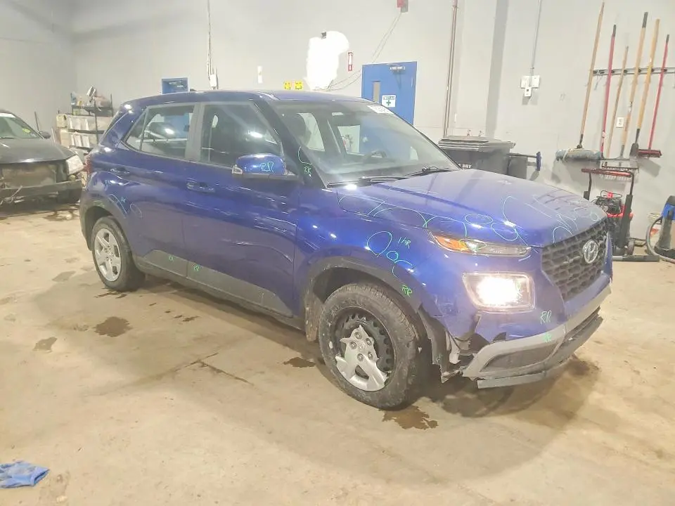 2022 HYUNDAI VENUE SE  