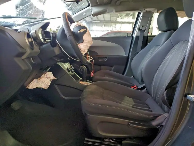 2015 CHEVROLET SONIC LT  