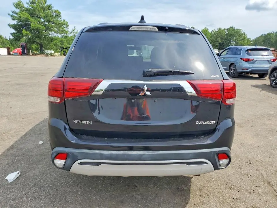 2019 MITSUBISHI OUTLANDER SE  