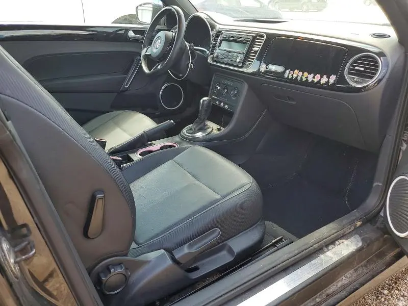 2012 VOLKSWAGEN BEETLE   