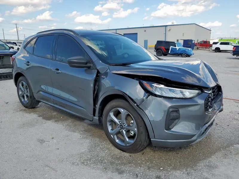 2024 FORD ESCAPE ST LINE  