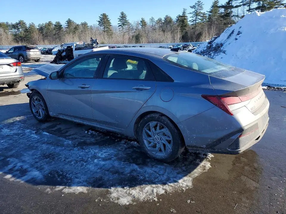2024 HYUNDAI ELANTRA SEL  