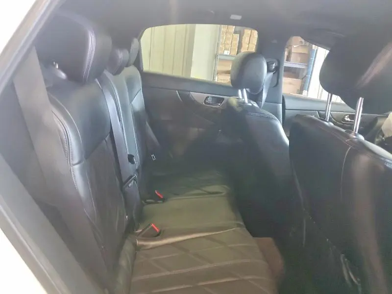 2017 INFINITI QX70 BASE  