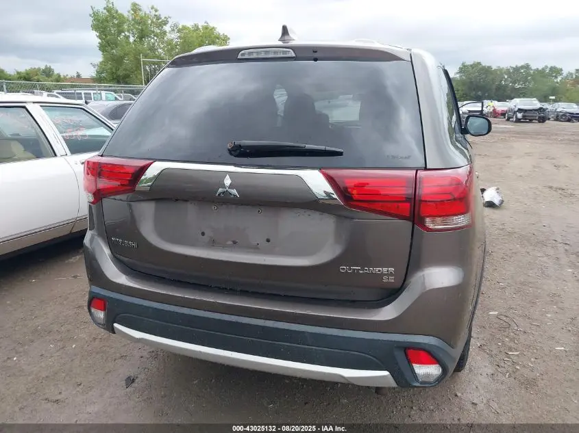 2017 MITSUBISHI OUTLANDER SE/SEL