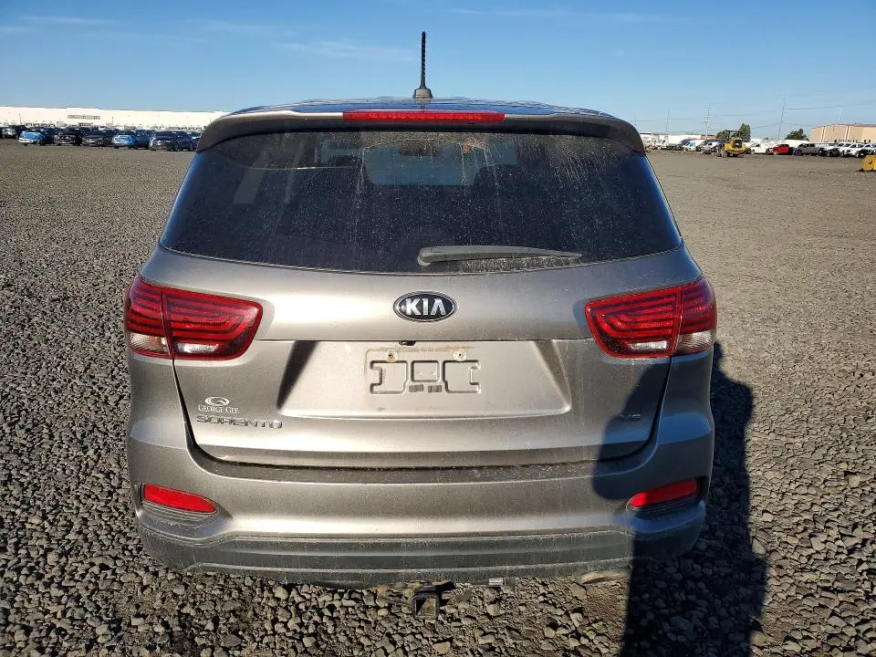 2019 KIA SORENTO LX V6  