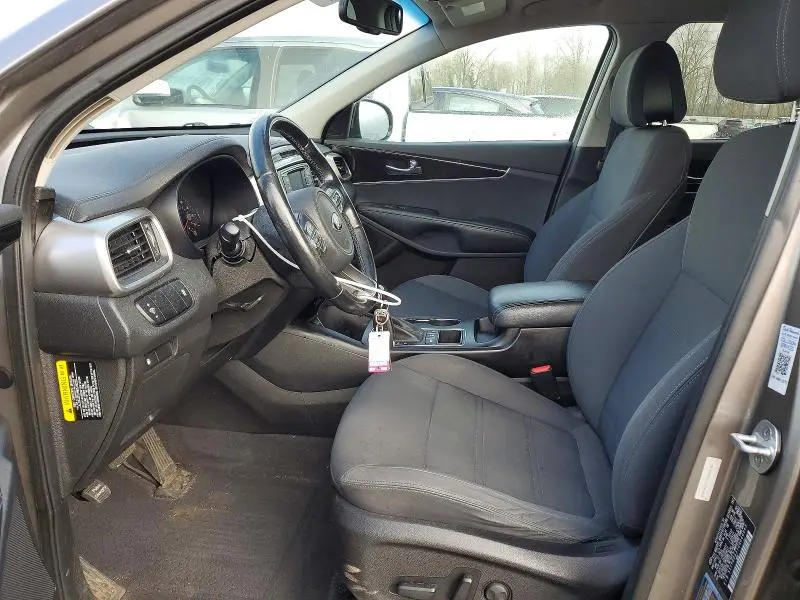 2016 KIA SORENTO LX  