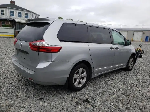 2020 TOYOTA SIENNA L  