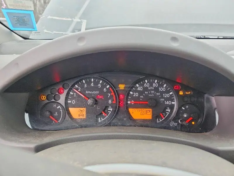 2010 NISSAN FRONTIER SE V6  