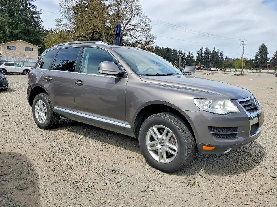 2010 VOLKSWAGEN TOUAREG TDI  