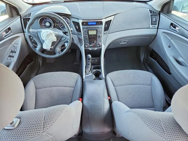 2011 HYUNDAI SONATA GLS  