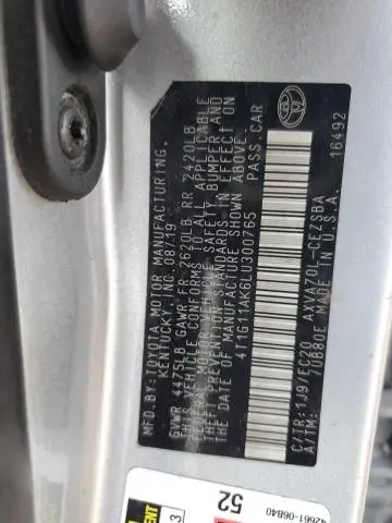 2020 TOYOTA CAMRY SE  