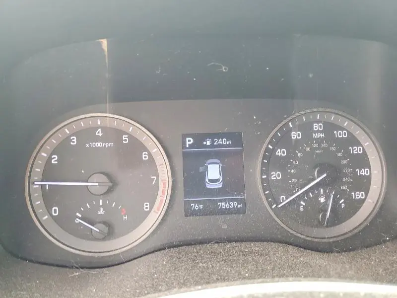 2019 HYUNDAI TUCSON SE  