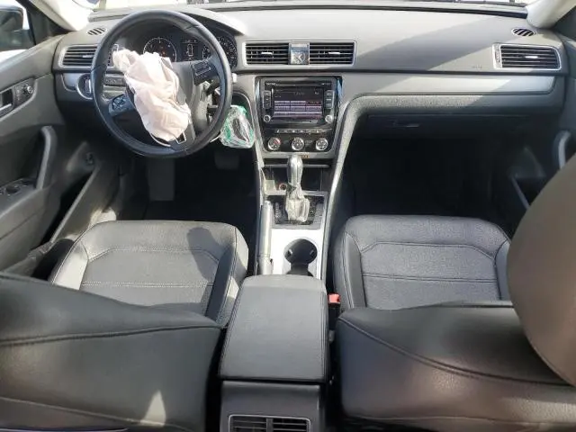 2015 VOLKSWAGEN PASSAT SE  