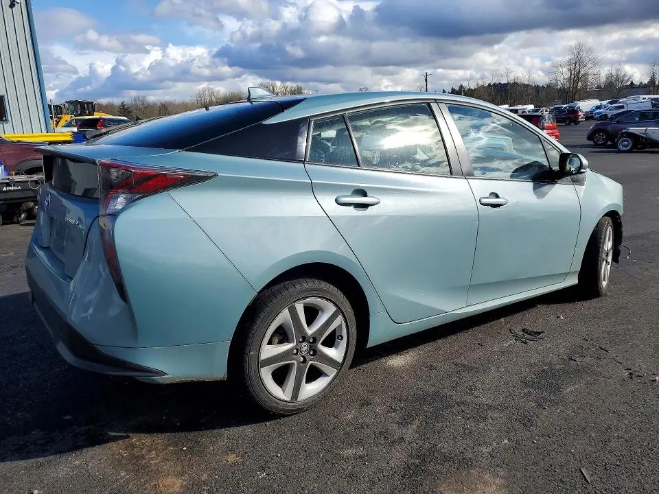 2016 TOYOTA PRIUS FOUR TOURING  