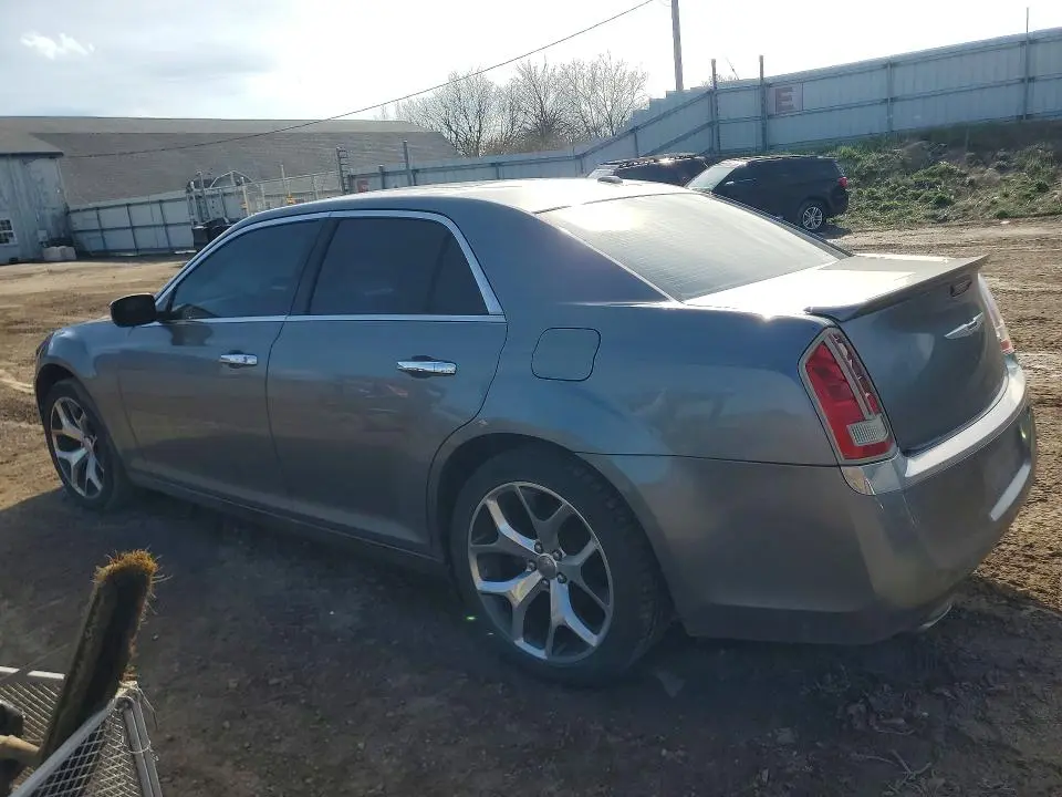 2011 CHRYSLER 300C   