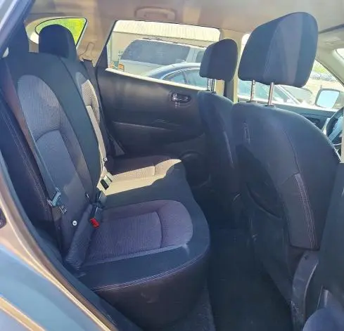 2011 NISSAN ROGUE S  