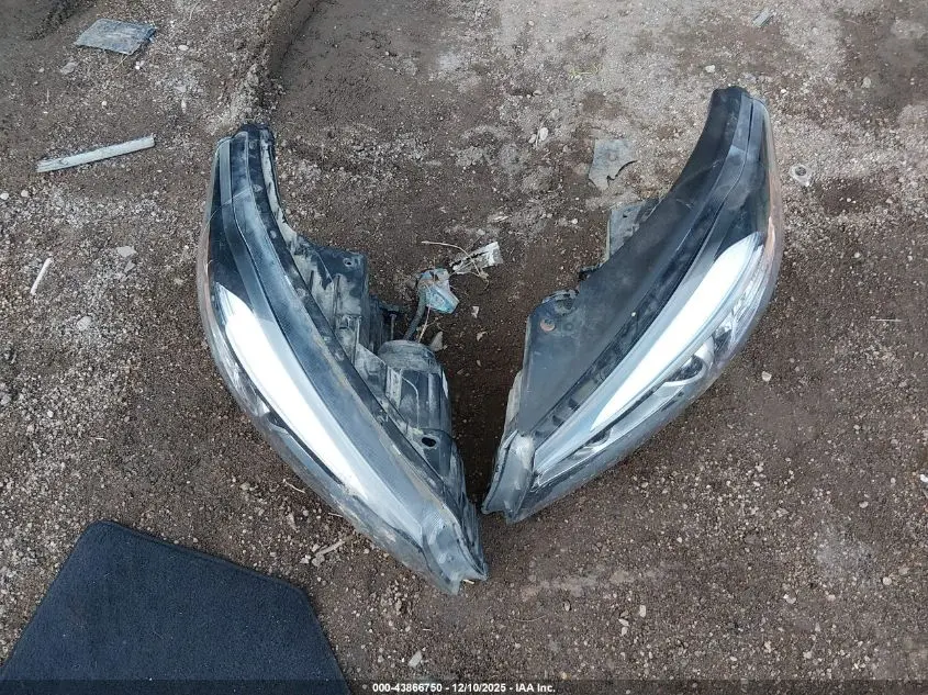 2017 KIA SORENTO 2.4L LX