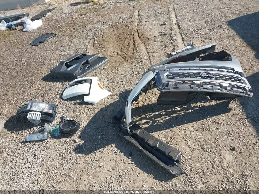 2025 NISSAN FRONTIER SV 4X4