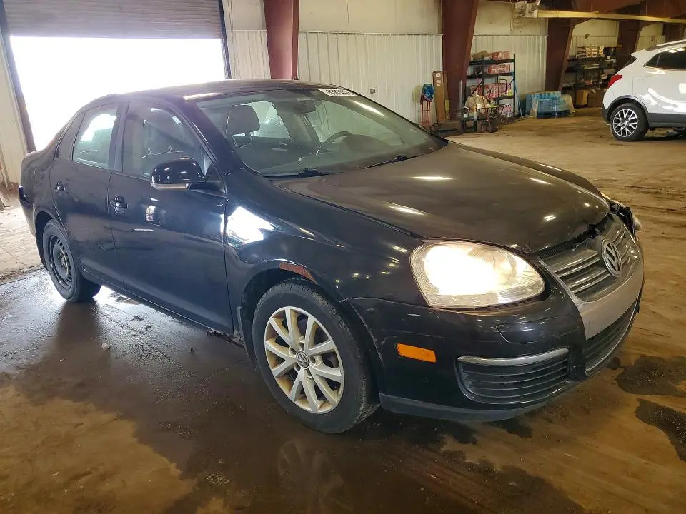 2010 VOLKSWAGEN JETTA SE  