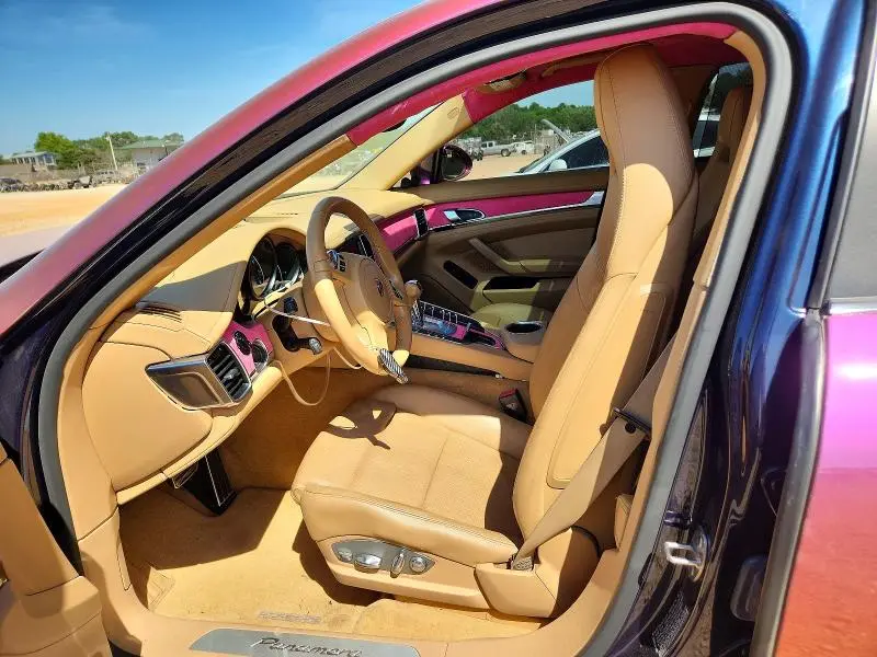 2013 PORSCHE PANAMERA 2  