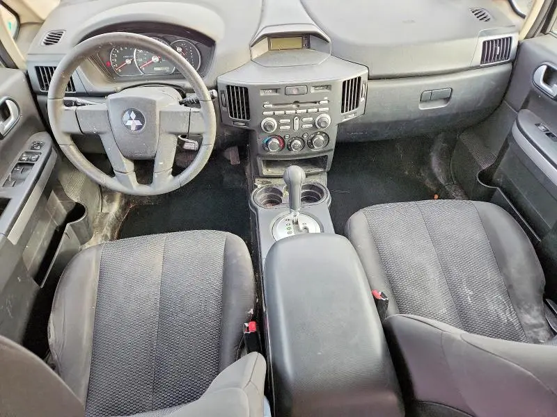 2011 MITSUBISHI ENDEAVOR LS  