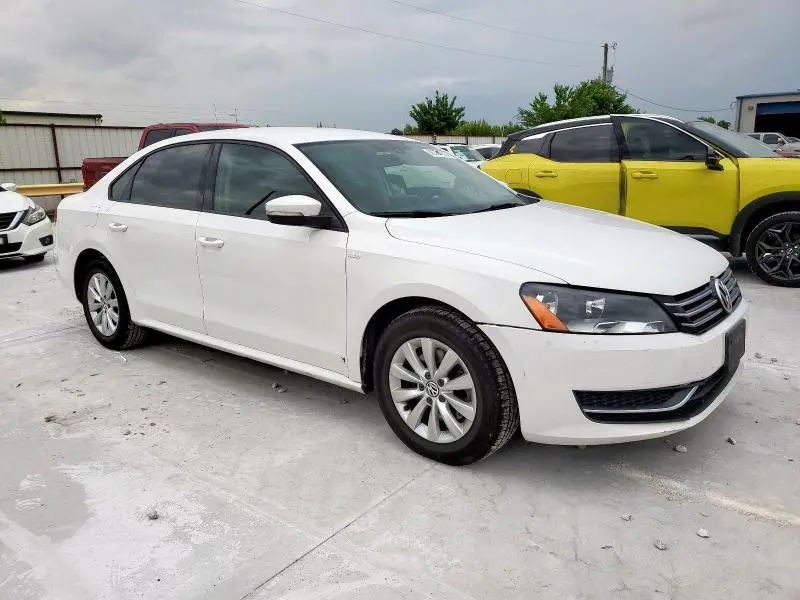 2014 VOLKSWAGEN PASSAT S  