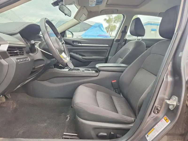 2023 NISSAN ALTIMA SV  