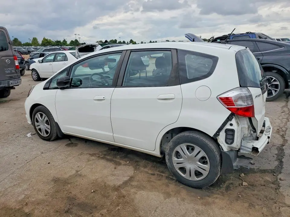 2011 HONDA FIT   