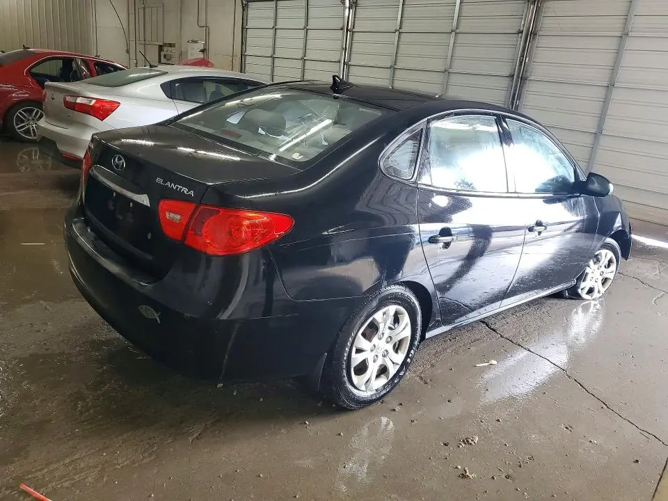 2010 HYUNDAI ELANTRA GLS  