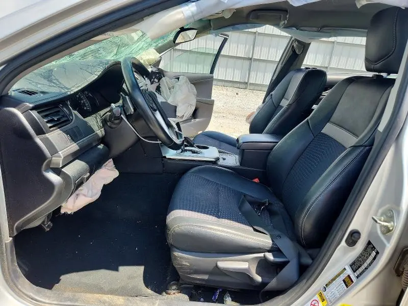 2014 TOYOTA CAMRY SE  