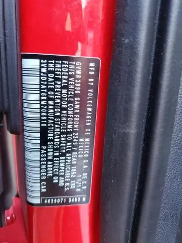 2019 VOLKSWAGEN BEETLE SE  