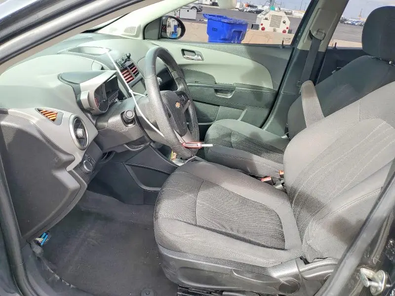 2016 CHEVROLET SONIC LT  