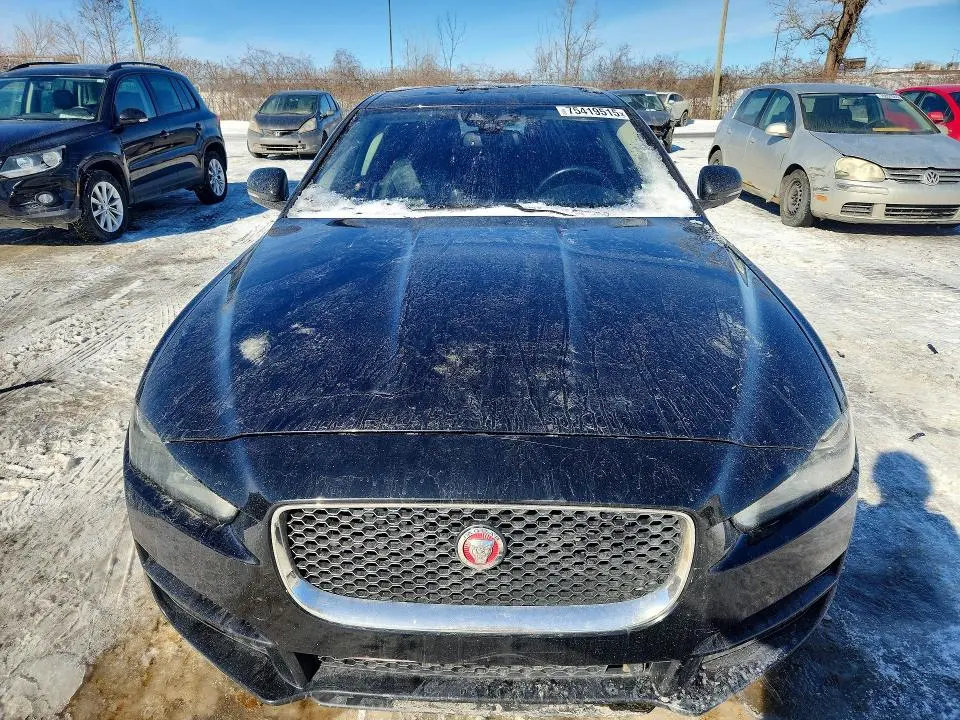 2018 JAGUAR XE PRESTIGE  