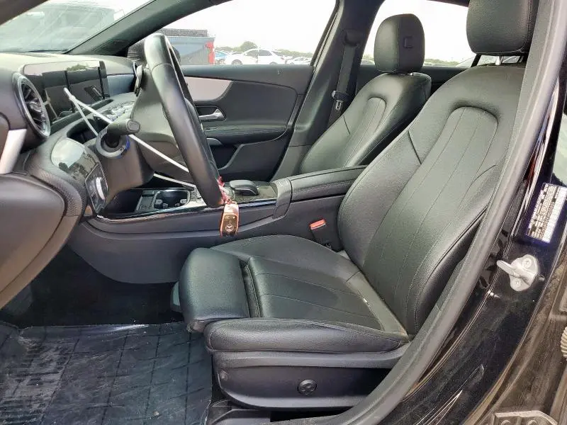 2019 MERCEDES-BENZ A 220  