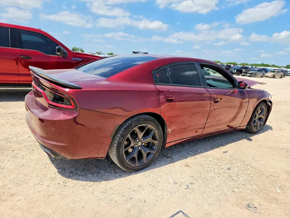 2020 DODGE CHARGER SXT  