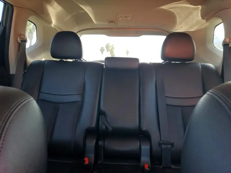 2020 NISSAN ROGUE SL  