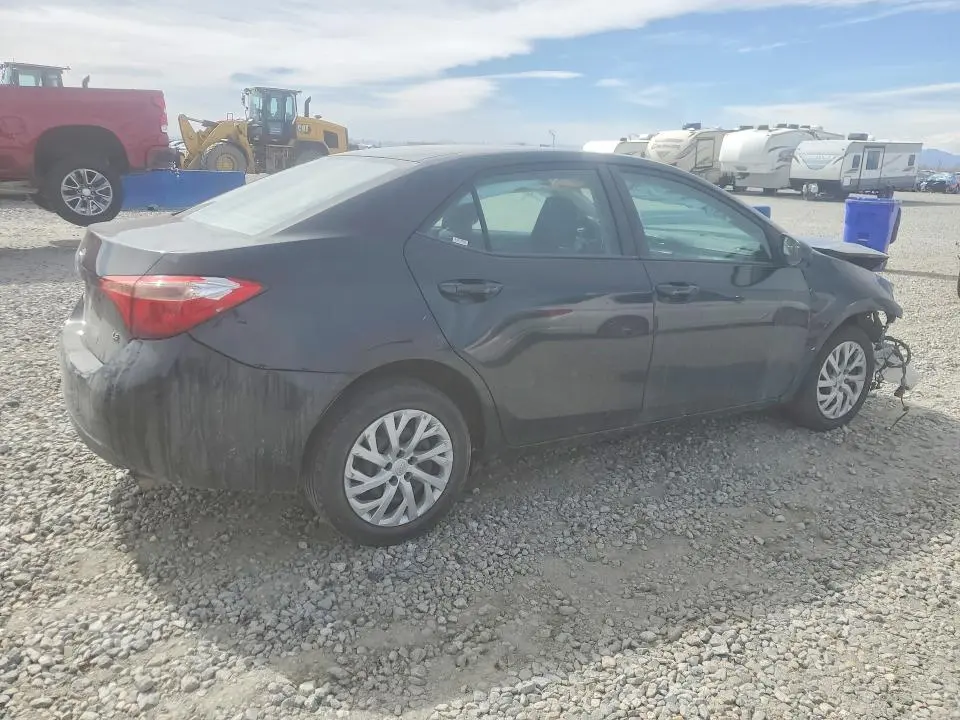 2017 TOYOTA COROLLA LE  