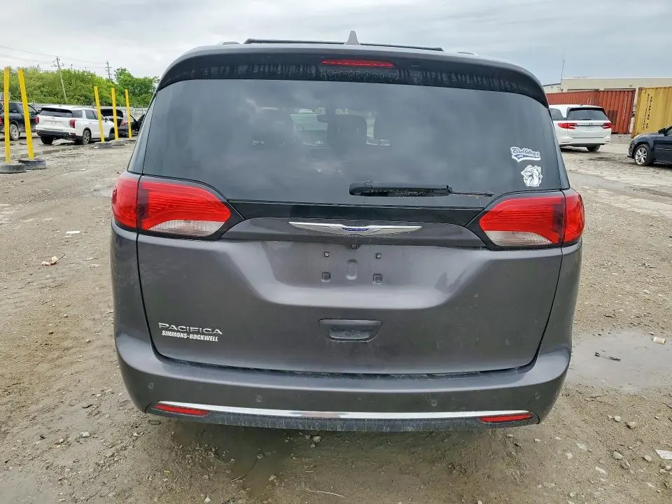2019 CHRYSLER PACIFICA TOURING L  