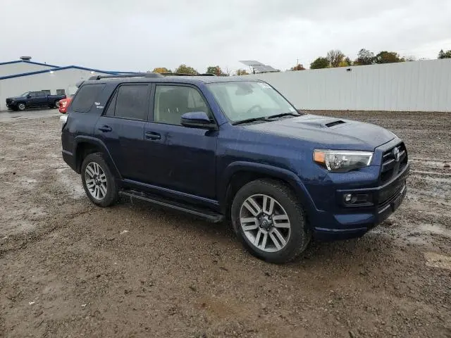 2023 TOYOTA 4RUNNER SE