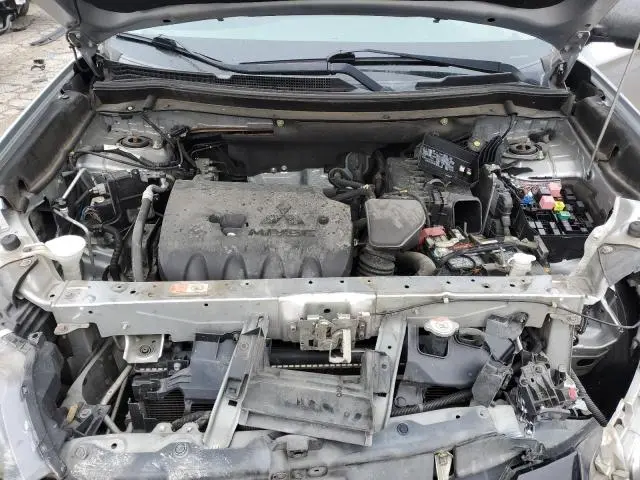 2018 MITSUBISHI OUTLANDER SE  