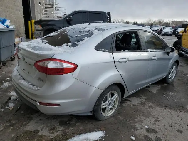 2018 FORD FIESTA SE  